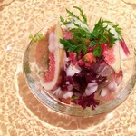 ナカノ - ホタテ貝柱スモークと生ハムとイチジクのサラダ