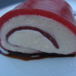 mondo - 苺とココナッツのロールケーキＵＰ