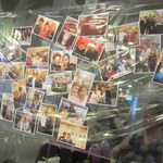 新新酒樓 - お店エレベータ前の俳優さんたちの写真