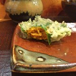 江戸前晋作 - 雲丹の大葉巻（断面）