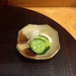 江戸前晋作 - 鮪茶漬けに付く漬物