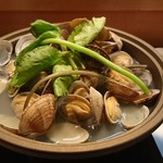 ひとしな屋 かっちゃん - あさりの酒蒸し