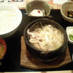 Joushuutokotonkurabu - ホルモン煮込み定食(ランチ)