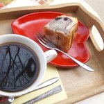 Pomme - ブルーベリーケーキ、コーヒー