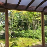 中島大祥堂 - 庭