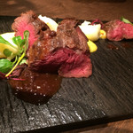 Nouvelle Ethnique ATHA - ホリデーランチから、シェフおすすめの本日のロティをチョイス。
                                岩手県産 短角牛は味の濃い美味しいお肉ですね！