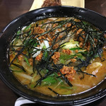 旭川らーめん かかし - 箸をつけてしまったよ〜♪
      炒めネギ味噌ラーメン