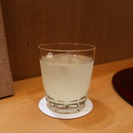 赤坂 詠月 - ゆず酒ソーダ割り