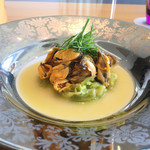 エッサンシエル - モンサンミッシェルムール貝 ボワロー葱