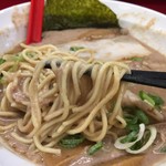 ラーメン たんろん - 鶏濃厚ラーメン(900円)麺リフト