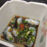 魚心 - お通し、ナマコ