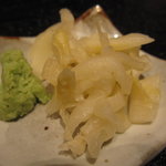 魚心 - 茶漬けのお漬物