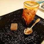 ル・シズィエム・サンス・ドゥ・オエノン レストラン - 小菓子