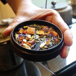 ル ミュゼ ドゥ アッシュ - 季節のお茶の葉