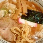 河島屋食堂 - 河島屋食堂＠山形　ワンタン麺のアップ