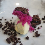 プレゼンテ スギ - 有田のカマチ陶舗にオーダーメイドしたお皿にのせたフォアグラ、ガトーショコラ