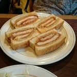 銀座ブラジル 浅草支店 - カツが二枚重ね❗揚げたて熱々のカツサンド♥