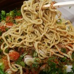 花山椒 - 珍しい中太ちぢれ麺