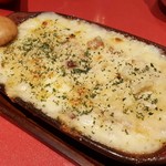 創作Dining Sushi　きくち - すし屋のシーフードグラタン