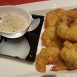 創作Dining Sushi　きくち - ぷりぷり海老の香草フライ　いぶりがっこのタルタルソース