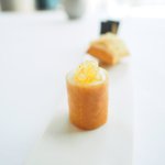 アジュール フォーティーファイブ - ランチコース 11178円 の穴子とフォアグラのテリーヌ 炭のビスケットサンド