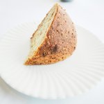 アジュール フォーティーファイブ - ランチコース 11178円 のパン