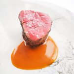 アジュール フォーティーファイブ - ランチコース 11178円 の近江 木下牛 ロースト 酒粕ソース 牛ほほのプレス