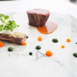 アジュール フォーティーファイブ - ランチコース 11178円 の近江 木下牛 ロースト 酒粕ソース 牛ほほのプレス