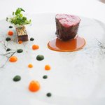 アジュール フォーティーファイブ - ランチコース 11178円 の近江 木下牛 ロースト 酒粕ソース 牛ほほのプレス