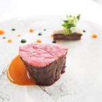 アジュール フォーティーファイブ - ランチコース 11178円 の近江 木下牛 ロースト 酒粕ソース 牛ほほのプレス