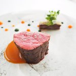 アジュール フォーティーファイブ - ランチコース 11178円 の近江 木下牛 ロースト 酒粕ソース 牛ほほのプレス