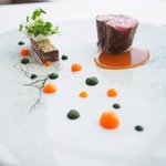 アジュール フォーティーファイブ - ランチコース 11178円 の近江 木下牛 ロースト 酒粕ソース 牛ほほのプレス