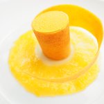 アジュール フォーティーファイブ - ランチコース 11178円 の柑橘のジュレとチュイル サフラン アーモンドソルベ