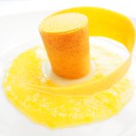 アジュール フォーティーファイブ - ランチコース 11178円 の柑橘のジュレとチュイル サフラン アーモンドソルベ