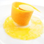 アジュール フォーティーファイブ - ランチコース 11178円 の柑橘のジュレとチュイル サフラン アーモンドソルベ