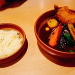 ピカンティ - 2017/8  アーユルヴェーダ薬膳1/f、サクッとPICAチキン、辛さは2(知覚の扉)