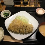 成蔵 - (料理)霧降高原豚ロースかつ(130g)定食①