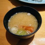 寿司に付いてくるあら汁