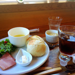 水辺のカフェ 三宅商店 酒津 - 