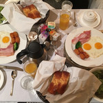 ホテルオークラ福岡 - 朝食ルームサービス