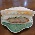 スタジオブレ - 2017.09 コロッケサンドと玉子サンドのコンビ(260円)