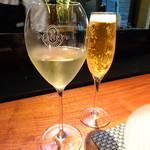 星期菜 白金 - 車で来ましたので、主人は「ノンアルコールビール」、私は「スパークリングワイン」を。