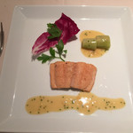 タント・タント　 - 飽きの味覚コース（サーモン）