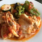 ★若鶏と旬野菜のトマト煮込みカフェラテ（1100円）アイスカフェラテ（ランチ価格 400円➡︎200円）★