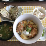 草津かき小屋 - かきフライ丼  650円