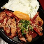 Kankoku en - 韓国苑カルビ焼肉ランチ のお肉