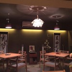 旬菜鮪處 英 - 落ち着いた雰囲気の店内