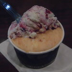 ジェラテリア アクオリーナ - アッローロ/トルタ･アラビコッカの二種盛り