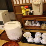 弥次兵衛 - ご飯おかわり自由