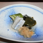 三養荘 - 細魚昆布締め
